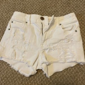 White jean shorts size 0